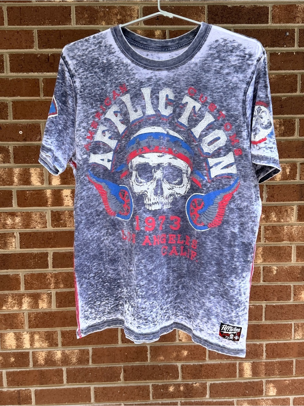 Affliction Skull and Wings Men’s 1973 Red White Graphic SS Shirt His Size Large